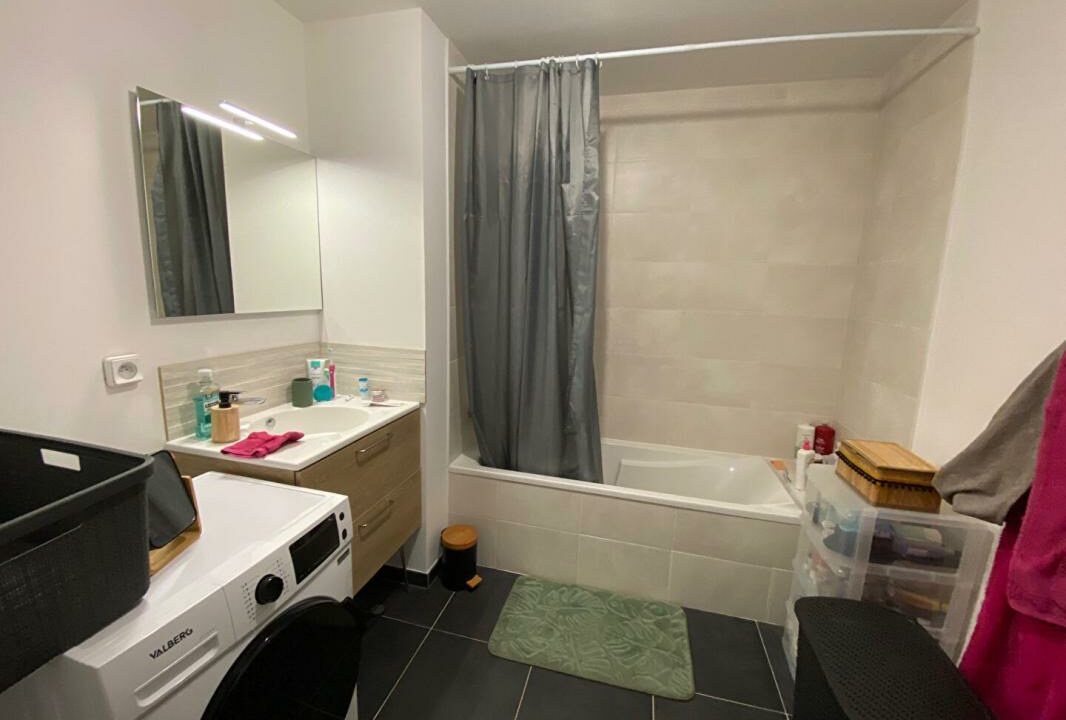 02094-12122025-060131-6